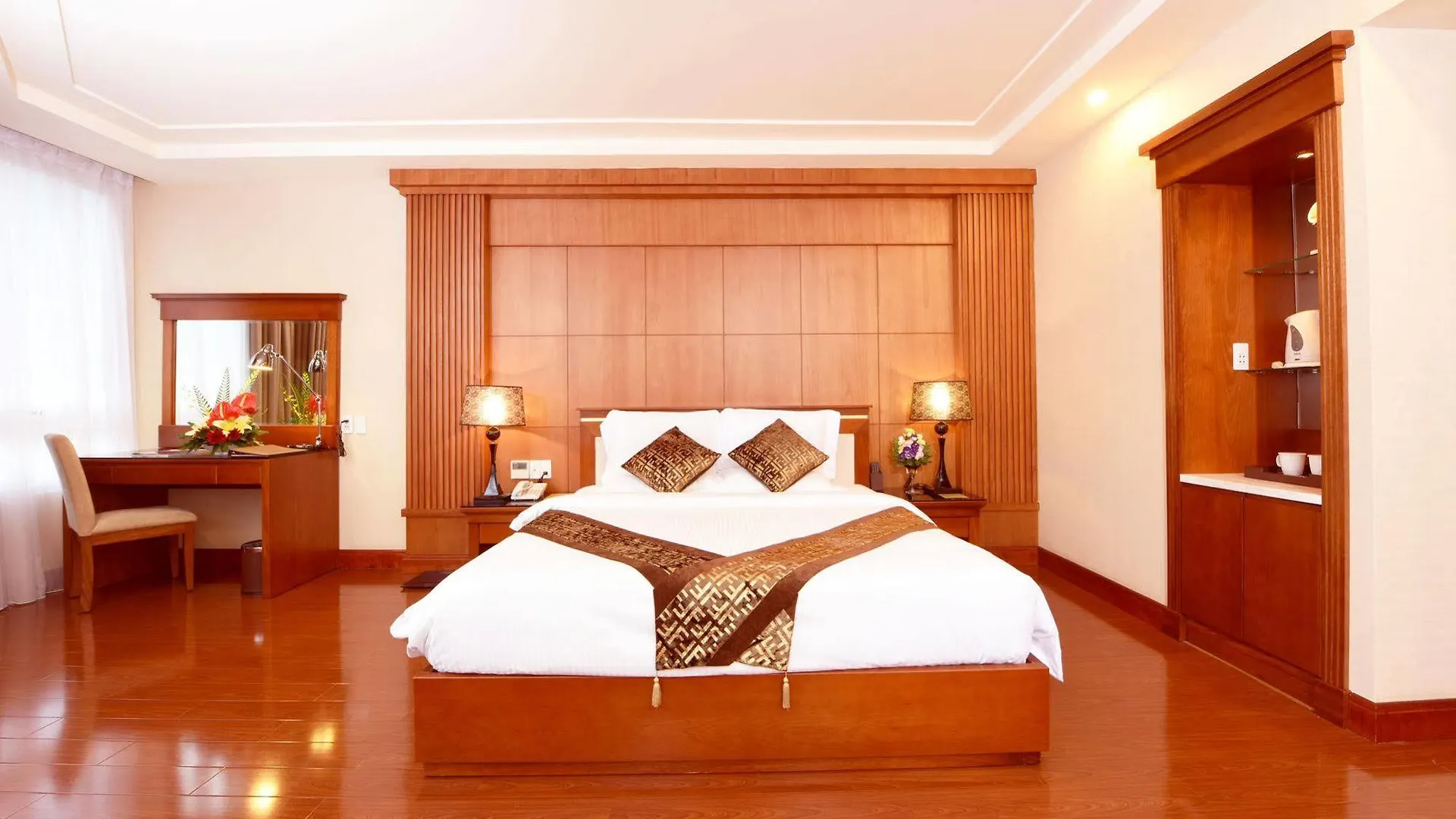 Nhat Ha L'Opera Hotel Cidade de Ho Chi Minh